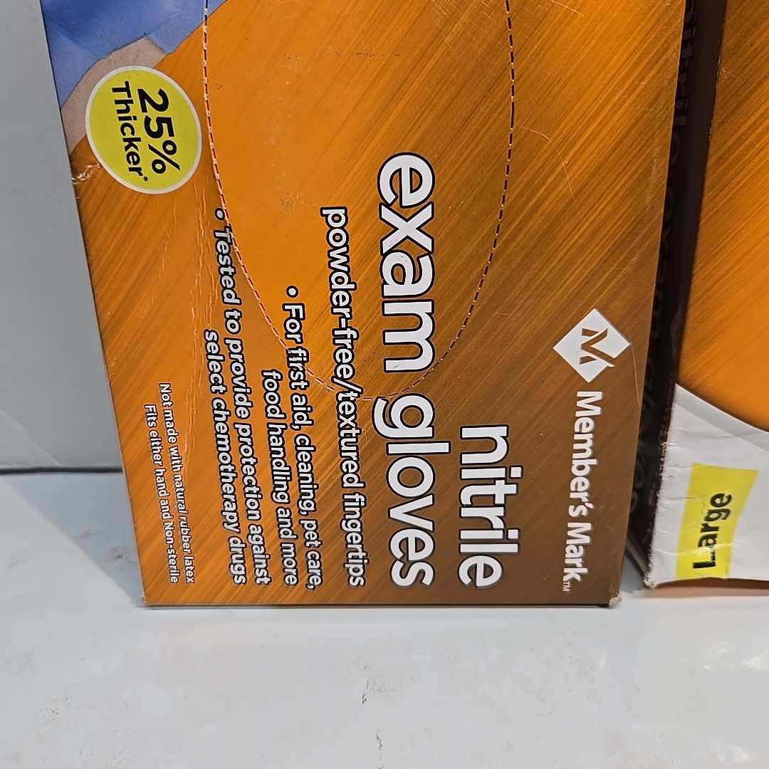 Large LG Nitrile Member’s Mark Exam Gloves 2 Boxes = 400 Count Powder Free New