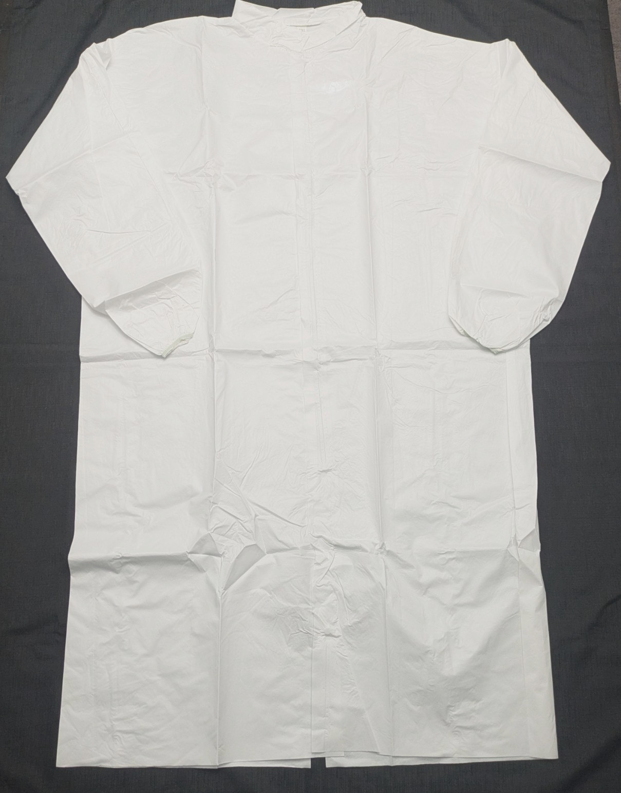 Disposable Protective Frock 2XL White Zip Front Long Sleeve Elastic Cuffs 29pc
