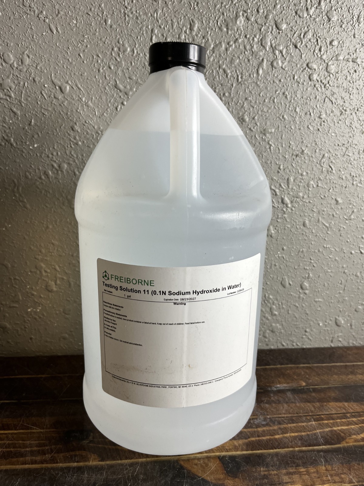 Freiborne Testing Solution 11 0.1N Sodium Hydroxide in Water 1 Gallon Exp 2027