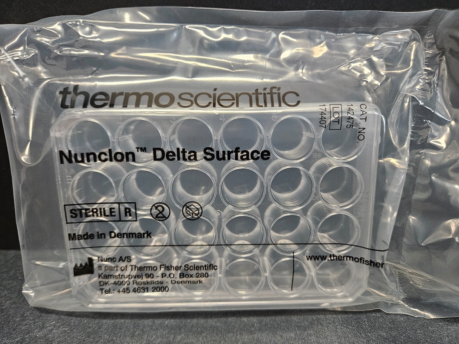 Thermo Scientific Microplate 24 Well 1.9 cm2 PS Case of 75 Plates