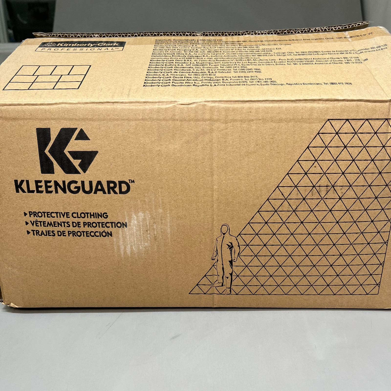 KLEENGUARD 300! A10 Light Duty Shoe Covers One Size Fits All Blue 36811(01) (New