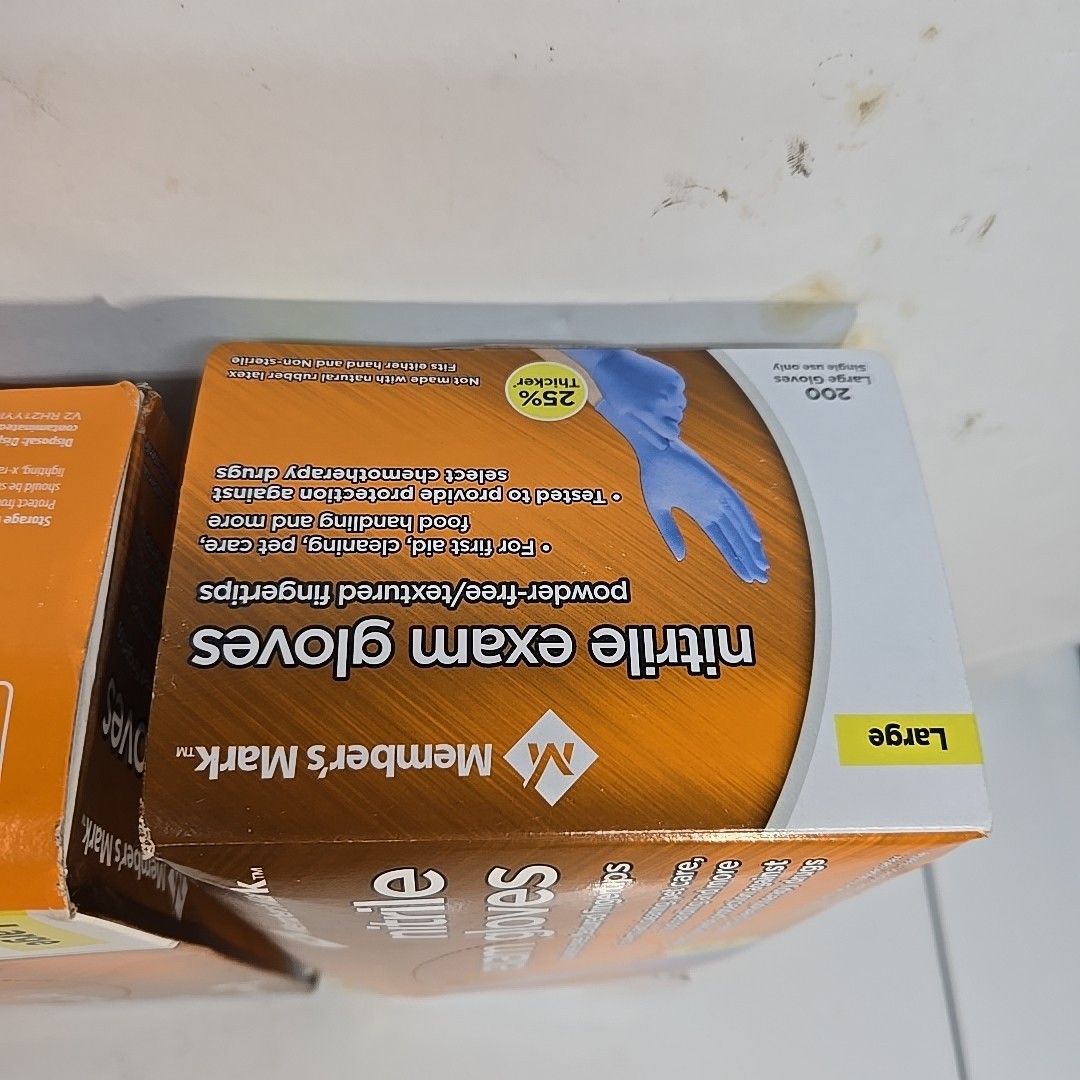 Large LG Nitrile Member’s Mark Exam Gloves 2 Boxes = 400 Count Powder Free New